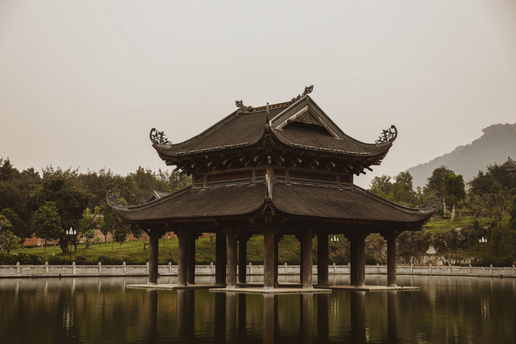 Ninh Binh - the enchanting beauty of Vietnam