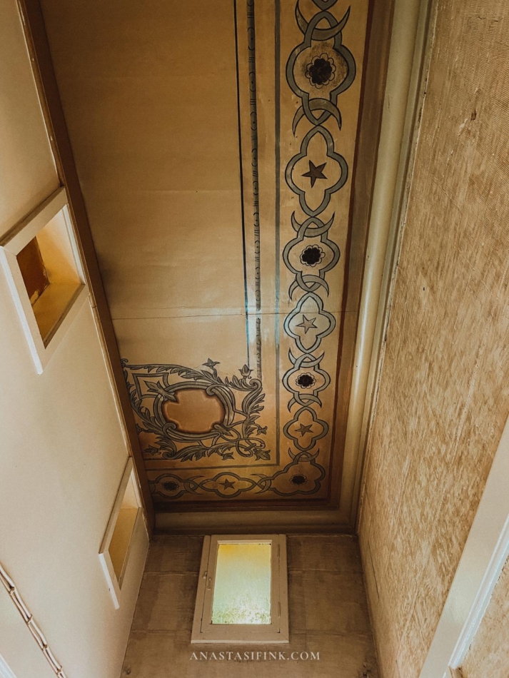 A view of the intricately decorated ceiling in Anadolu Evleri Hotel, Gaziantep.