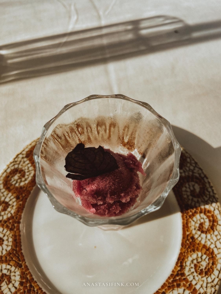 A sorbetserved in a glass dish