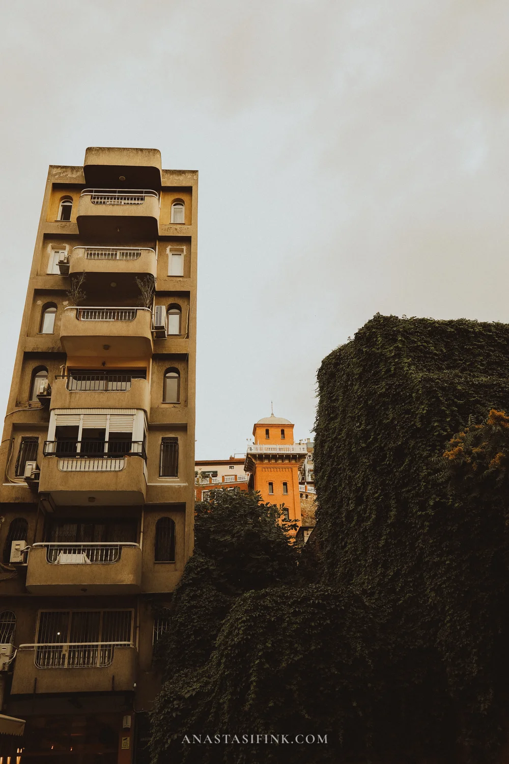 The area around the elevator — narrow streets and ivy-covered houses