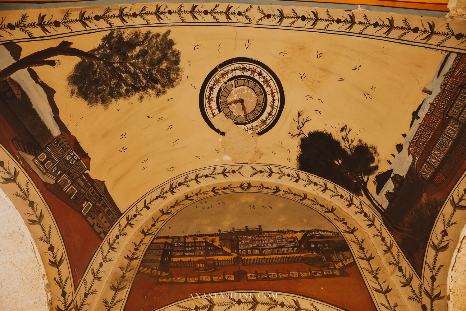 Ceiling paintings in the passages — survived even after two centuries